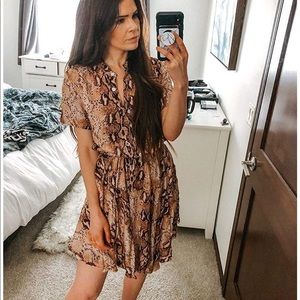 Snake print dress size Large